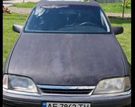 Чорний Опель Омега, об'ємом двигуна 2 л та пробігом 100 тис. км за 2000 $, фото 2 на Automoto.ua