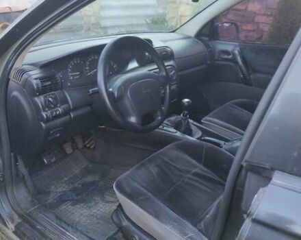 Черный Опель Омега, объемом двигателя 2 л и пробегом 195 тыс. км за 2700 $, фото 5 на Automoto.ua