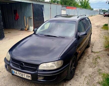 Чорний Опель Омега, об'ємом двигуна 2 л та пробігом 303 тис. км за 2500 $, фото 2 на Automoto.ua
