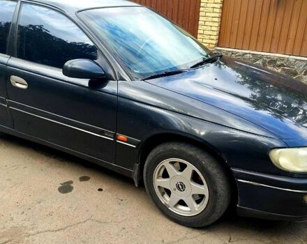 Черный Опель Омега, объемом двигателя 2.5 л и пробегом 320 тыс. км за 1500 $, фото 6 на Automoto.ua