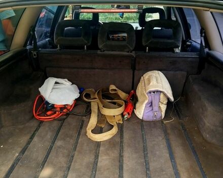 Черный Опель Омега, объемом двигателя 2.5 л и пробегом 320 тыс. км за 1500 $, фото 4 на Automoto.ua