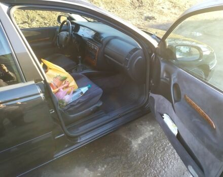 Черный Опель Омега, объемом двигателя 2 л и пробегом 50 тыс. км за 3500 $, фото 7 на Automoto.ua