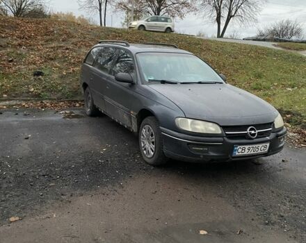 Черный Опель Омега, объемом двигателя 2 л и пробегом 320 тыс. км за 1200 $, фото 1 на Automoto.ua