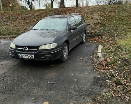 Черный Опель Омега, объемом двигателя 2 л и пробегом 320 тыс. км за 1200 $, фото 2 на Automoto.ua