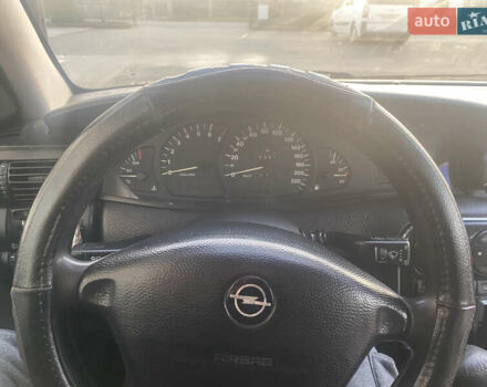 Черный Опель Омега, объемом двигателя 2 л и пробегом 283 тыс. км за 2200 $, фото 10 на Automoto.ua