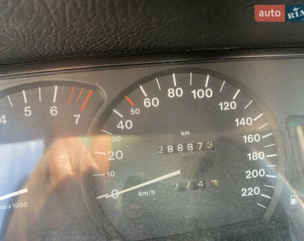 Черный Опель Омега, объемом двигателя 2 л и пробегом 289 тыс. км за 1300 $, фото 3 на Automoto.ua