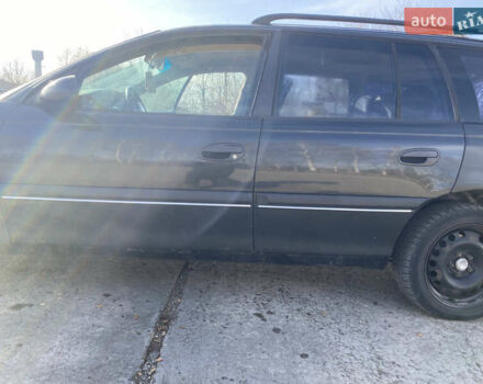 Черный Опель Омега, объемом двигателя 2 л и пробегом 289 тыс. км за 1300 $, фото 10 на Automoto.ua