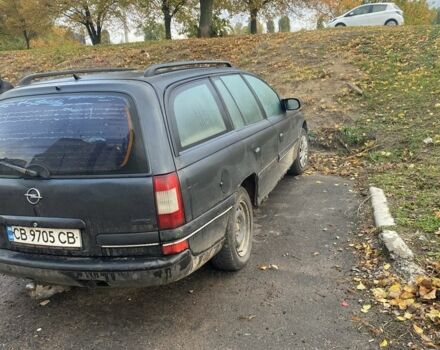Черный Опель Омега, объемом двигателя 2 л и пробегом 320 тыс. км за 1200 $, фото 3 на Automoto.ua