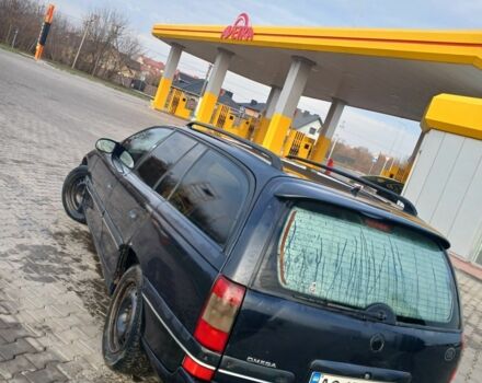 Черный Опель Омега, объемом двигателя 2 л и пробегом 284 тыс. км за 1600 $, фото 13 на Automoto.ua