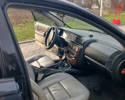 Черный Опель Омега, объемом двигателя 2 л и пробегом 284 тыс. км за 1600 $, фото 2 на Automoto.ua