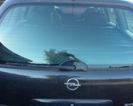 Черный Опель Омега, объемом двигателя 2.2 л и пробегом 30 тыс. км за 1600 $, фото 3 на Automoto.ua