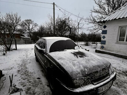 Черный Опель Омега, объемом двигателя 1.77 л и пробегом 235 тыс. км за 1200 $, фото 1 на Automoto.ua