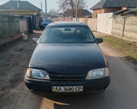 Чорний Опель Омега, об'ємом двигуна 2 л та пробігом 353 тис. км за 700 $, фото 1 на Automoto.ua