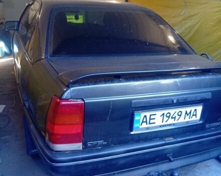 Черный Опель Омега, объемом двигателя 0 л и пробегом 351 тыс. км за 800 $, фото 1 на Automoto.ua