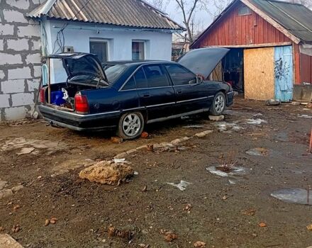 Черный Опель Омега, объемом двигателя 2 л и пробегом 0 тыс. км за 1000 $, фото 1 на Automoto.ua