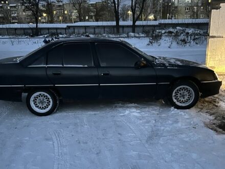 Чорний Опель Омега, об'ємом двигуна 2 л та пробігом 3 тис. км за 700 $, фото 1 на Automoto.ua