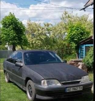 Опель Омега 1993 в Пятихатках на Automoto.ua Черный Опель Омега, объемом двигателя 2 л и пробегом 100 тыс. км за 2000 $, фото 1 на Automoto.ua