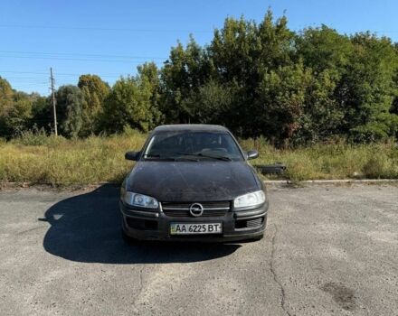 Чорний Опель Омега, об'ємом двигуна 2.5 л та пробігом 300 тис. км за 1300 $, фото 1 на Automoto.ua
