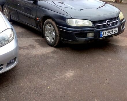 Черный Опель Омега, объемом двигателя 2.5 л и пробегом 312 тыс. км за 2800 $, фото 1 на Automoto.ua