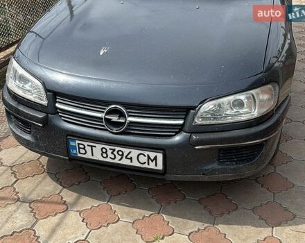 Черный Опель Омега, объемом двигателя 2.5 л и пробегом 362 тыс. км за 2200 $, фото 1 на Automoto.ua