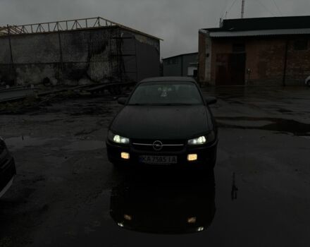 Черный Опель Омега, объемом двигателя 2 л и пробегом 380 тыс. км за 4397 $, фото 1 на Automoto.ua