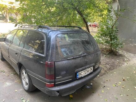 Чорний Опель Омега, об'ємом двигуна 2.5 л та пробігом 900 тис. км за 1000 $, фото 1 на Automoto.ua