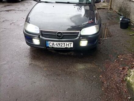 Черный Опель Омега, объемом двигателя 3 л и пробегом 428 тыс. км за 3200 $, фото 1 на Automoto.ua
