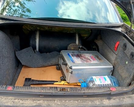 Черный Опель Омега, объемом двигателя 2 л и пробегом 394 тыс. км за 1600 $, фото 1 на Automoto.ua