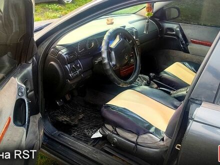 Чорний Опель Омега, об'ємом двигуна 2 л та пробігом 0 тис. км за 1800 $, фото 1 на Automoto.ua