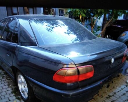 Черный Опель Омега, объемом двигателя 2 л и пробегом 230 тыс. км за 1000 $, фото 1 на Automoto.ua