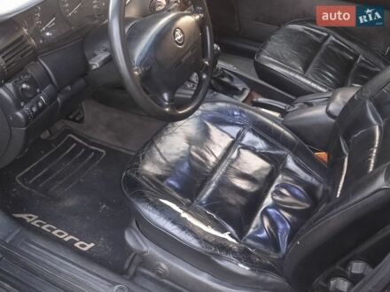 Черный Опель Омега, объемом двигателя 2.5 л и пробегом 470 тыс. км за 700 $, фото 1 на Automoto.ua