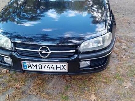 Черный Опель Омега, объемом двигателя 2 л и пробегом 300 тыс. км за 2600 $, фото 1 на Automoto.ua