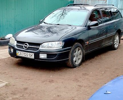 Черный Опель Омега, объемом двигателя 2 л и пробегом 0 тыс. км за 3200 $, фото 1 на Automoto.ua