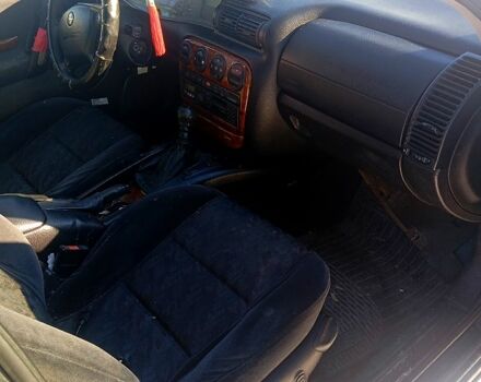 Черный Опель Омега, объемом двигателя 2 л и пробегом 99 тыс. км за 1500 $, фото 1 на Automoto.ua