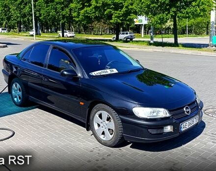 Черный Опель Омега, объемом двигателя 2 л и пробегом 270 тыс. км за 3800 $, фото 1 на Automoto.ua