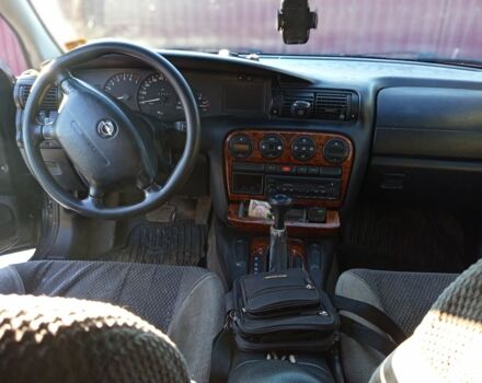 Черный Опель Омега, объемом двигателя 2 л и пробегом 333 тыс. км за 1300 $, фото 1 на Automoto.ua