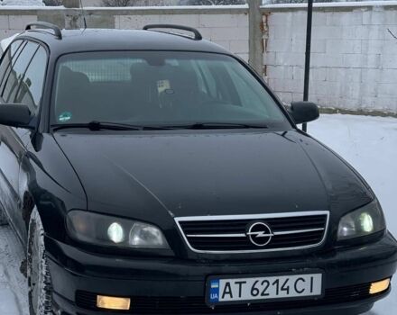 Черный Опель Омега, объемом двигателя 2.2 л и пробегом 351 тыс. км за 3000 $, фото 1 на Automoto.ua