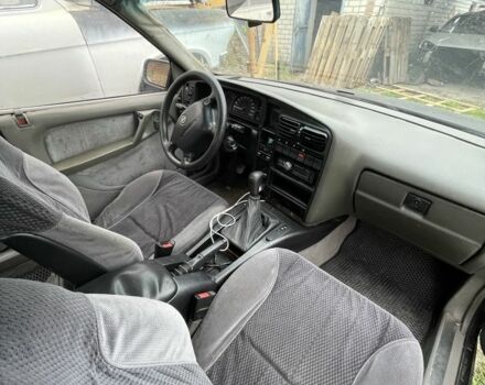 Фіолетовий Опель Омега, об'ємом двигуна 2 л та пробігом 250 тис. км за 2000 $, фото 5 на Automoto.ua