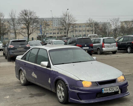 Фиолетовый Опель Омега, объемом двигателя 3 л и пробегом 361 тыс. км за 1999 $, фото 3 на Automoto.ua