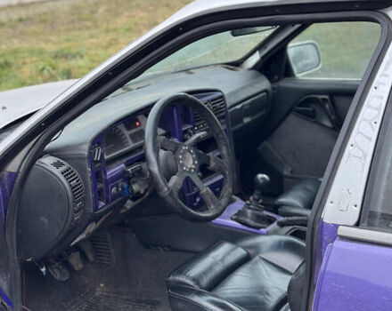 Фиолетовый Опель Омега, объемом двигателя 3 л и пробегом 361 тыс. км за 1999 $, фото 12 на Automoto.ua