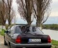 Фиолетовый Опель Омега, объемом двигателя 2 л и пробегом 250 тыс. км за 1100 $, фото 3 на Automoto.ua