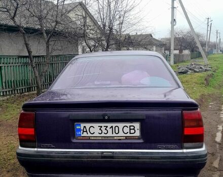 Фиолетовый Опель Омега, объемом двигателя 2 л и пробегом 200 тыс. км за 1100 $, фото 2 на Automoto.ua