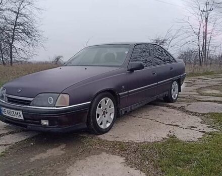 Фиолетовый Опель Омега, объемом двигателя 2 л и пробегом 111 тыс. км за 1750 $, фото 6 на Automoto.ua