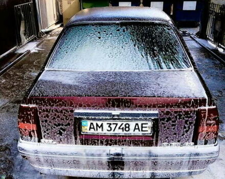 Фиолетовый Опель Омега, объемом двигателя 2 л и пробегом 400 тыс. км за 1200 $, фото 1 на Automoto.ua