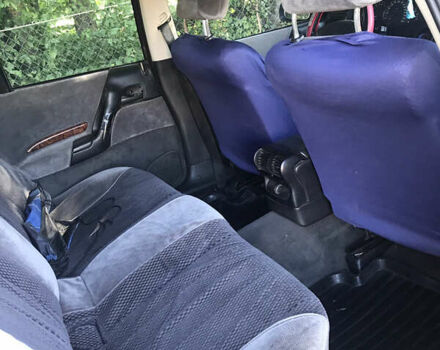 Фиолетовый Опель Омега, объемом двигателя 2.5 л и пробегом 300 тыс. км за 1900 $, фото 8 на Automoto.ua