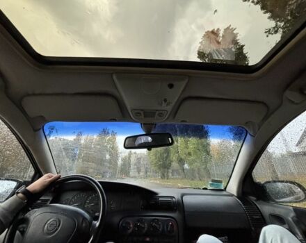 Фиолетовый Опель Омега, объемом двигателя 2 л и пробегом 205 тыс. км за 2700 $, фото 6 на Automoto.ua