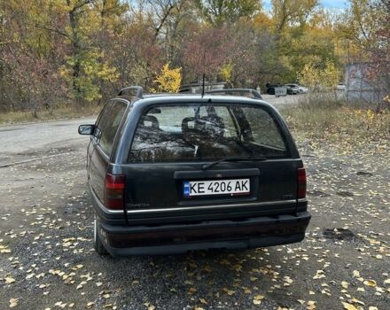 Фиолетовый Опель Омега, объемом двигателя 2 л и пробегом 3 тыс. км за 1000 $, фото 5 на Automoto.ua