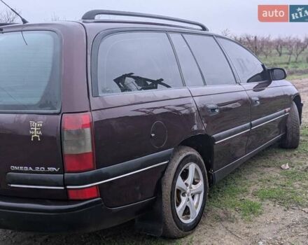 Фіолетовий Опель Омега, об'ємом двигуна 2 л та пробігом 350 тис. км за 2600 $, фото 3 на Automoto.ua