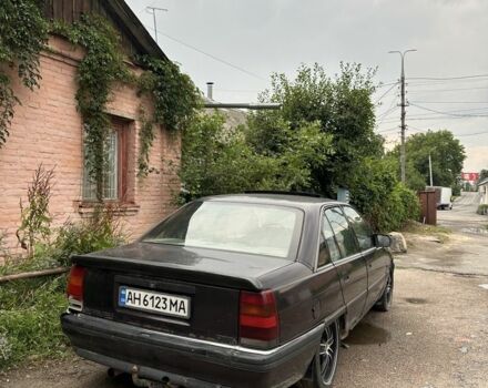 Фиолетовый Опель Омега, объемом двигателя 2 л и пробегом 300 тыс. км за 550 $, фото 1 на Automoto.ua