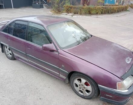 Фиолетовый Опель Омега, объемом двигателя 2.6 л и пробегом 450 тыс. км за 834 $, фото 1 на Automoto.ua